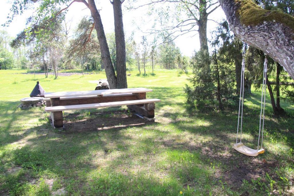 Ala-Laugu Holiday Home Leisi Dış mekan fotoğraf
